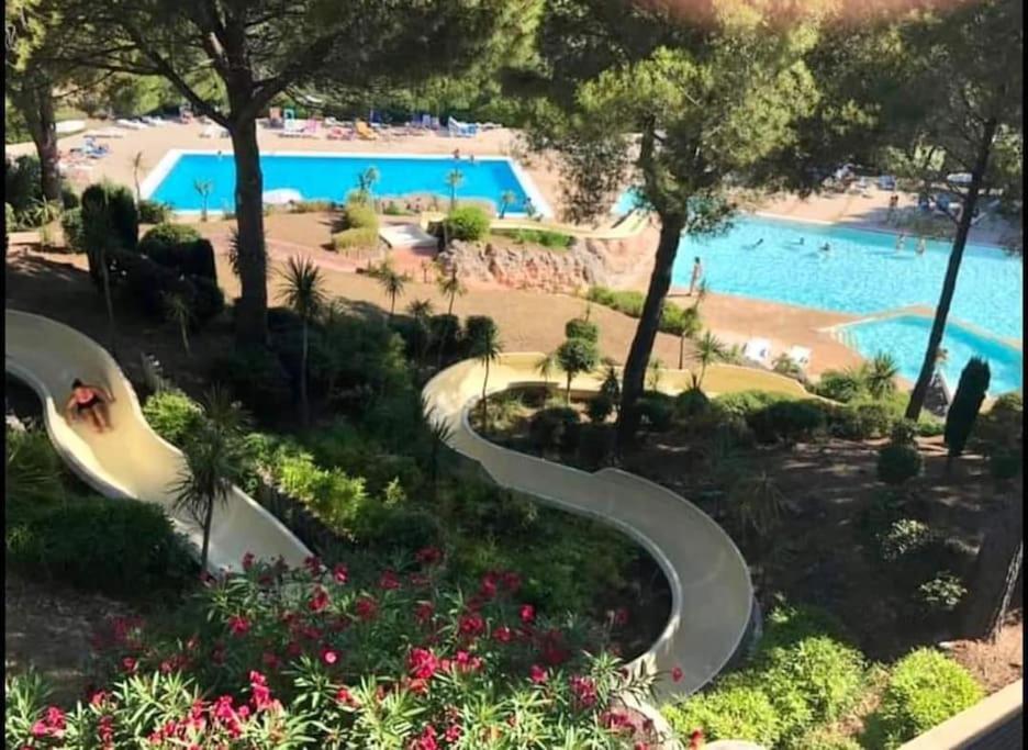 Cadre D'exception: Panoramic Sea View In Saint-raphael Saint-Raphael (Var)