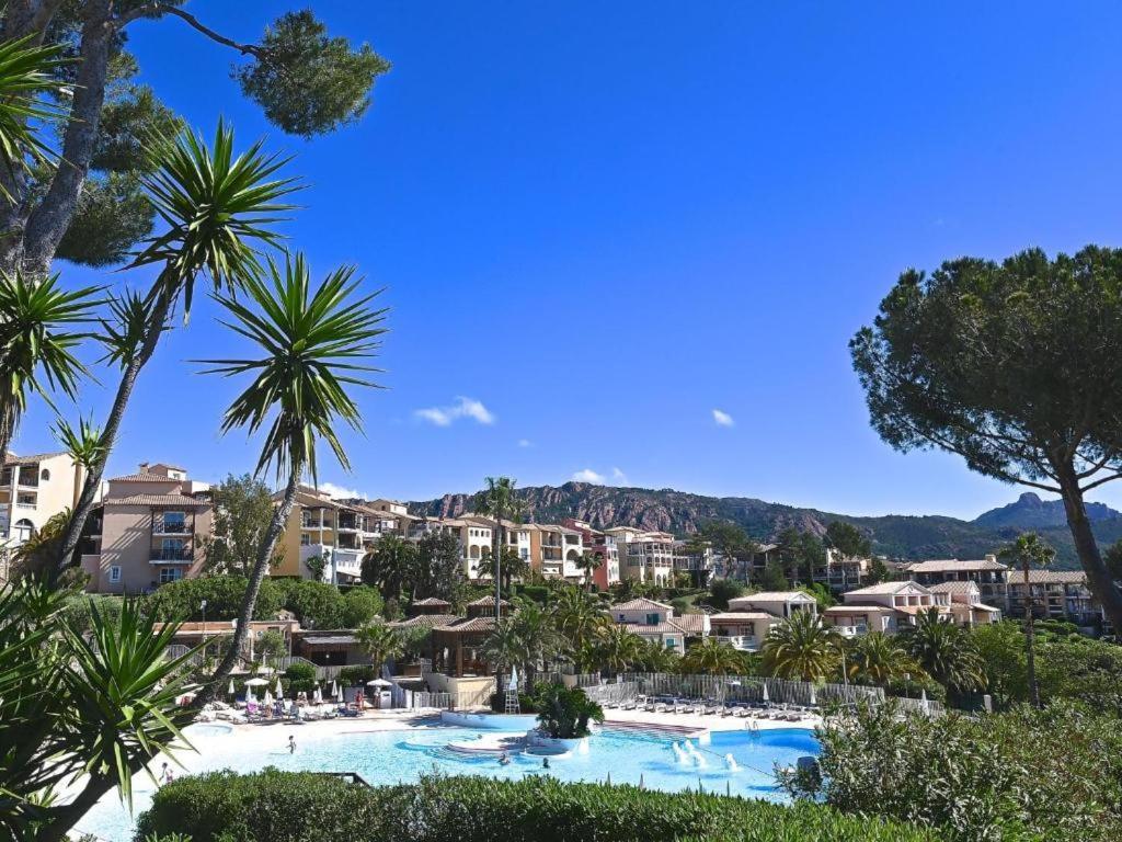 Cadre D'exception: Panoramic Sea View In Saint-raphael Apartment